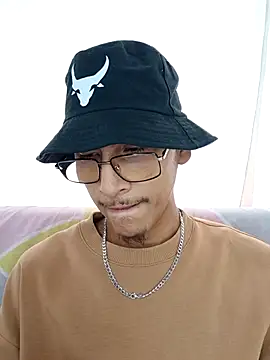 Lil black009 online show from 07-06-26, 01:18