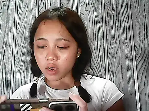 Yours AsianPinayGirl18 online show from 07-23-26, 02:03