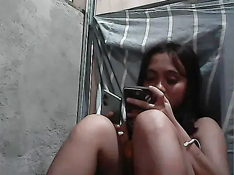 Yours AsianPinayGirl18 online show from 07-06-26, 11:06