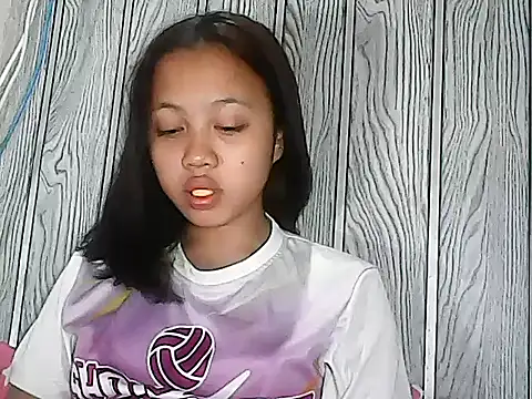 Yours AsianPinayGirl18 online show from 07-29-26, 10:20