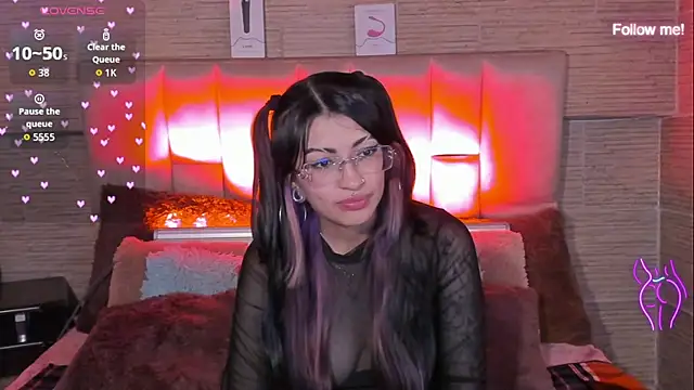 Snapshot of mia_smoke_ chatting on 07-07-26, 07:09 mia smoke online show from 07-07-26, 07:09