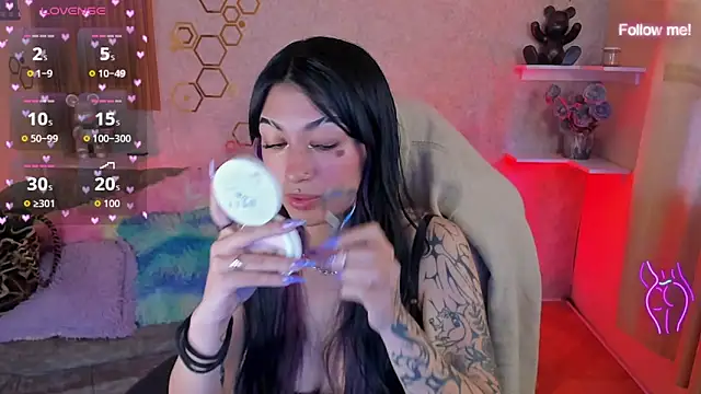 mia smoke  online show from 06-07-26, 01:27