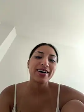 ScarlettVelvet online show from 07-10-26, 05:02