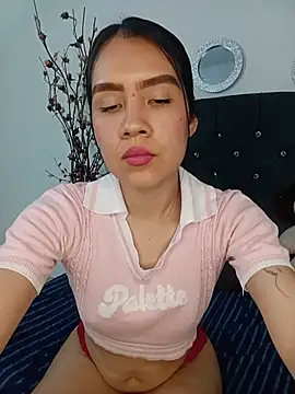 Snapshot of madiison_hot chatting on 06-19-26, 02:56 madiison hot online show from 06-19-26, 02:56