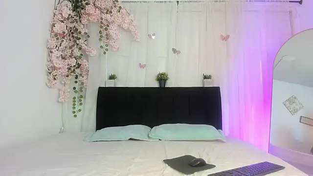 Emily anf brian online show from 05-02-26, 12:43