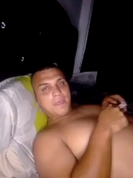 Snapshot of Marvic_men chatting on 05-02-26, 01:33 Marvic men online show from 05-02-26, 01:33
