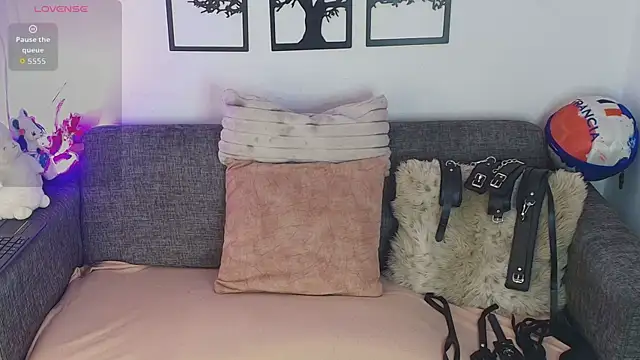 Snapshot of Angelabrowm chatting on 06-24-26, 02:32 Angelabrowm online show from 06-24-26, 02:32
