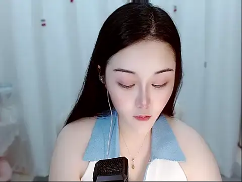 Amy-cnbaby online show from 05-21-26, 01:36