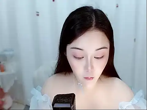 Amy-cnbaby online show from 05-16-26, 01:37