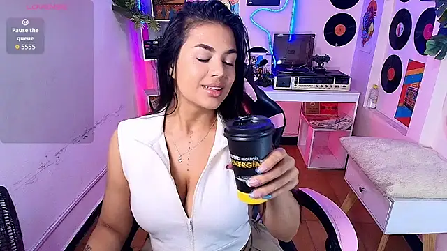 Duulce mia online show from 06-14-26, 05:41