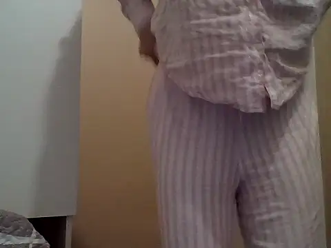 010874 online show from 06-05-26, 04:17