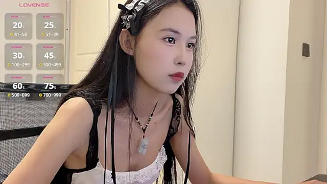 Snapshot of -LINXI chatting on 05-29-26, 10:54 -LINXI online show from 05-29-26, 10:54