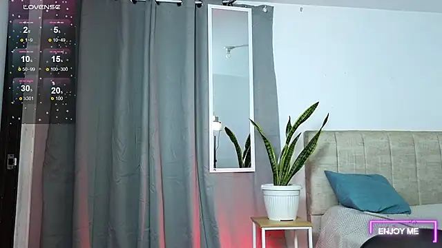 megangil  online show from 08-01-26, 01:14