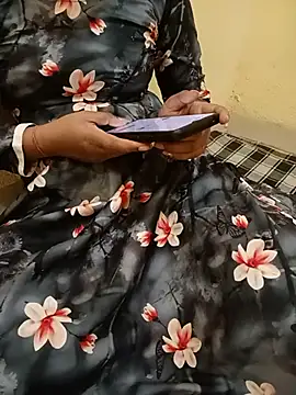 Seema yadav01 online show from 07-17-26, 05:15