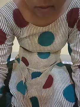 Seema yadav01 online show from 05-25-26, 04:56