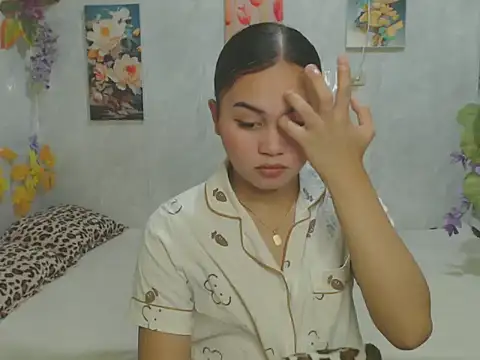 Snapshot of ur_asiankat chatting on 05-30-26, 07:41 ur asiankat online show from 05-30-26, 07:41