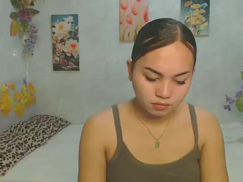 Snapshot of ur_asiankat chatting on 06-04-26, 06:56 ur asiankat online show from 06-04-26, 06:56