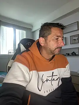 daddy3945 online show from 05-11-26, 02:45