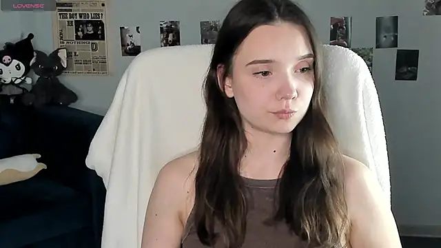 Elvienne online show from 05-23-26, 03:27
