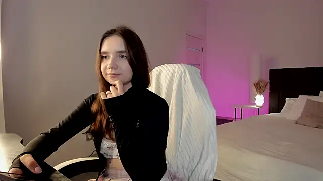 Elvienne online show from 06-10-26, 03:19