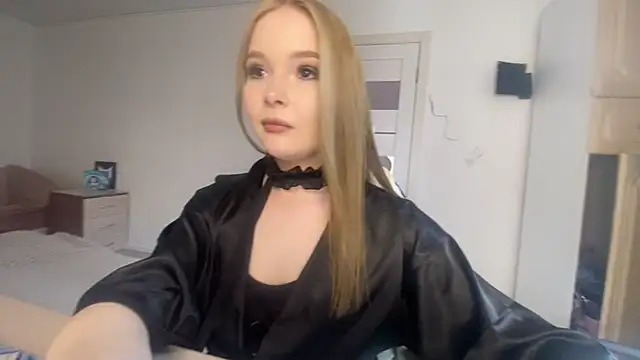 Eestipixies online show from 05-15-26, 06:44
