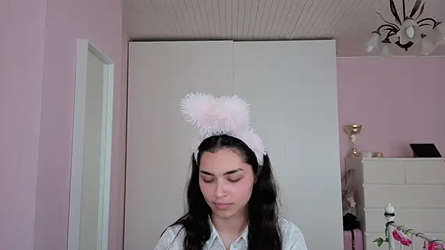 yourbella37 online show from 05-29-26, 06:47