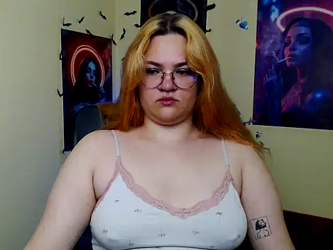Snapshot of RinaRiii chatting on 06-19-26, 06:08 RinaRiii online show from 06-19-26, 06:08