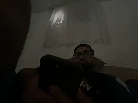 cristianx6 online show from 06-10-26, 03:02