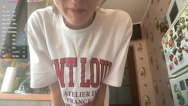 Snapshot of MercySoeder chatting on 05-12-26, 12:33 MercySoeder online show from 05-12-26, 12:33