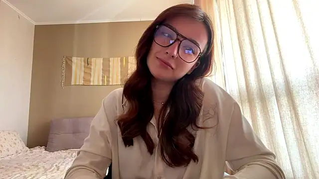 Snapshot of Stella_Rass chatting on 05-14-26, 06:54 Stella Rass online show from 05-14-26, 06:54