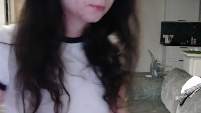 cute lilia online show from 05-09-26, 06:33