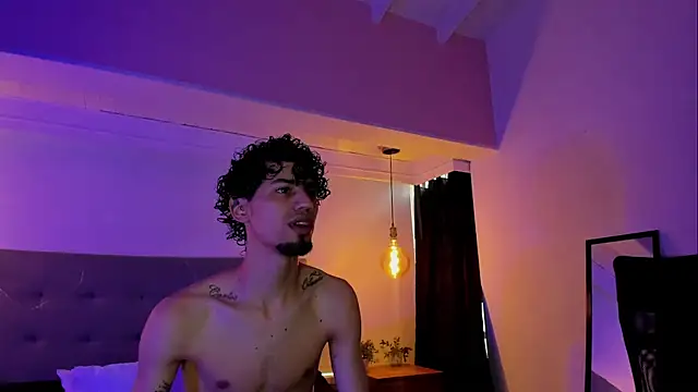 MichaelEvanss  online show from 06-01-26, 12:49