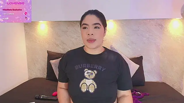 Emma  becket1 online show from 06-21-26, 03:56