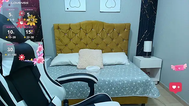 Snapshot of gaby_cute4u chatting on 05-08-26, 10:24 gaby cute4u online show from 05-08-26, 10:24