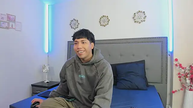 Snapshot of jhoan_evanss chatting on 06-19-26, 04:07 jhoan evanss online show from 06-19-26, 04:07