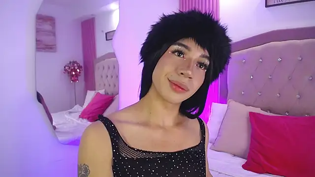 Khloe Dangel online show from 05-18-26, 05:56