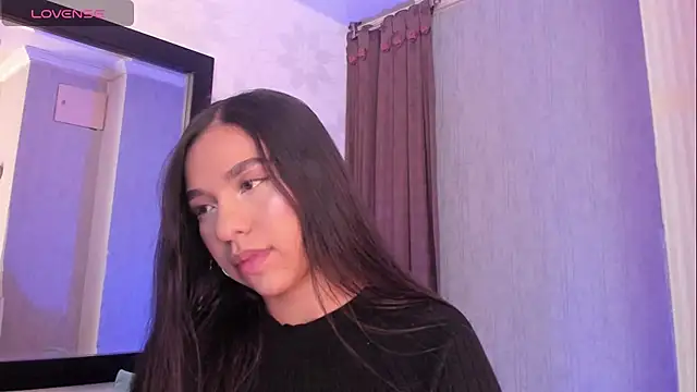 Dulcerouss   online show from 07-22-26, 11:34