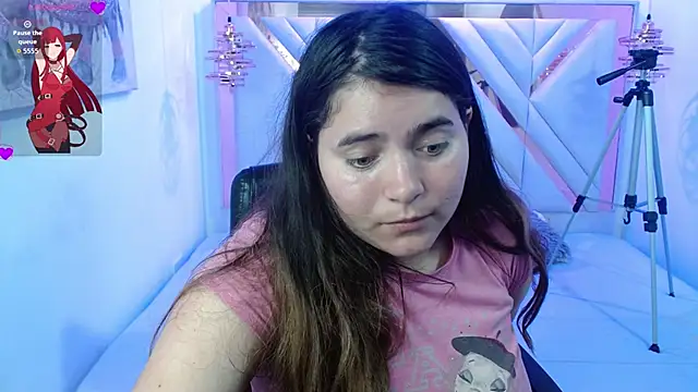 Laurha  online show from 06-10-26, 07:37