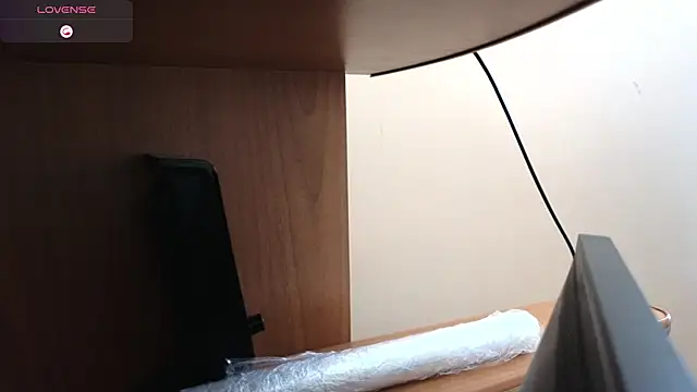 Melania Cook online show from 06-12-26, 04:05