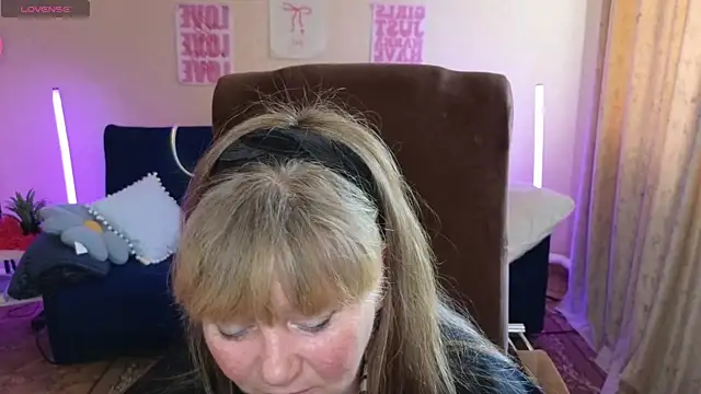 Melania Cook online show from 05-16-26, 10:36