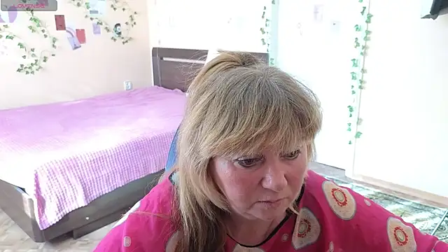 Melania Cook online show from 05-20-26, 04:20