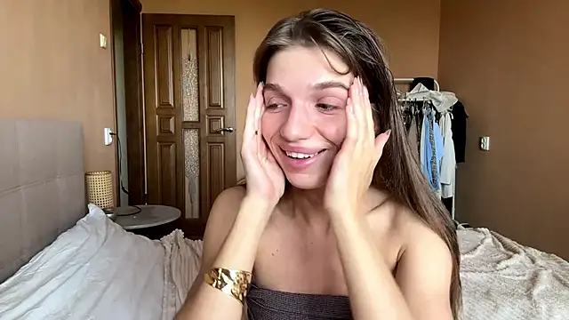 Snapshot of TrishIsaac chatting on 06-29-26, 07:26 TrishIsaac online show from 06-29-26, 07:26