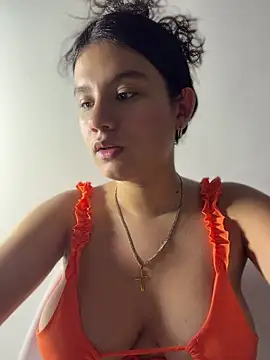 Miasecret18 online show from 06-12-26, 04:21