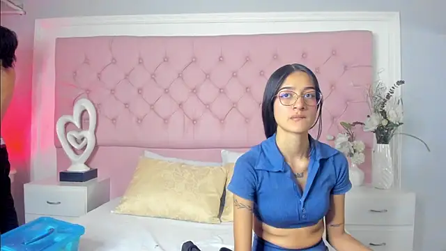 SarahDoll   online show from 05-21-26, 12:57