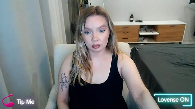PolinaXXXXXJones online show from 05-08-26, 05:17