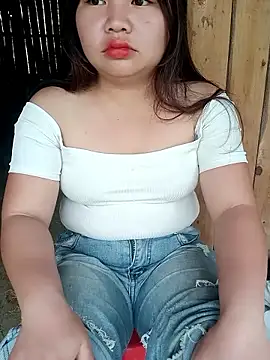 Lily Henry online show from 05-09-26, 03:43