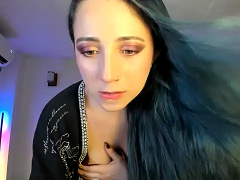 EvangelineLoveee online show from 05-28-26, 11:32