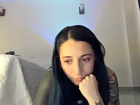 EvangelineLoveee online show from 06-26-26, 03:12