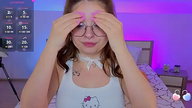 selenamils online show from 06-06-26, 09:47