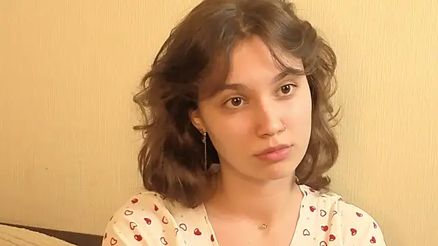 Snapshot of JolieDerringer chatting on 07-15-26, 07:48 JolieDerringer online show from 07-15-26, 07:48